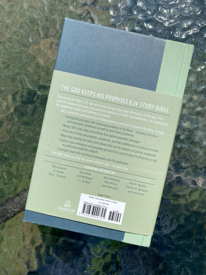 God Keeps His Promises Study Bible